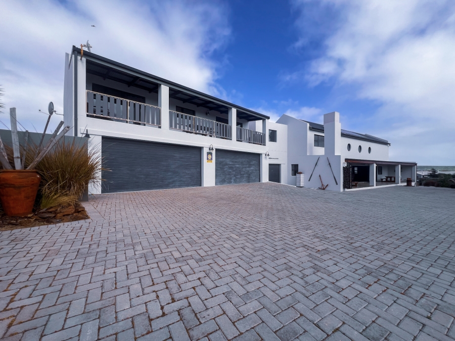 5 Bedroom Property for Sale in Myburgh Park Western Cape